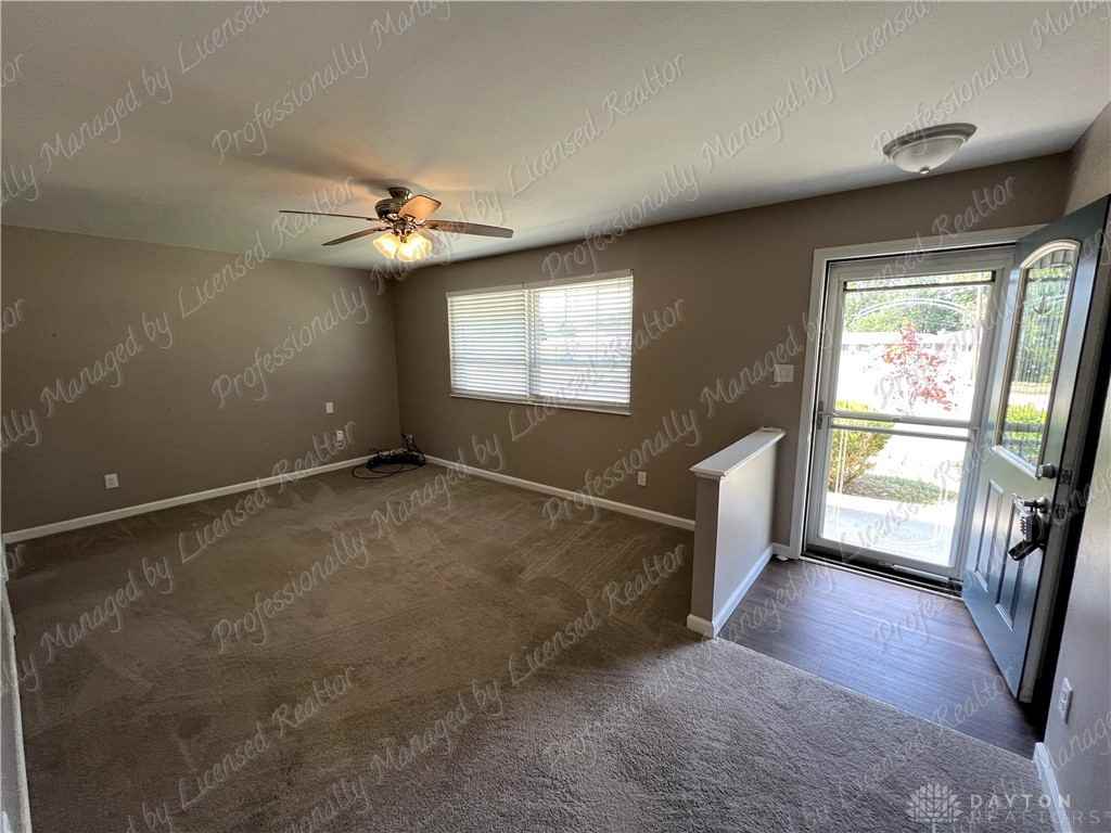 170 W Market St - Photo 4 of 30