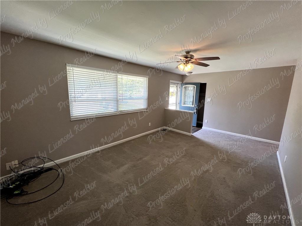 170 W Market St - Photo 5 of 30