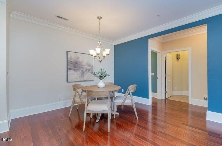 201 Finsbury St - Photo 4 of 14