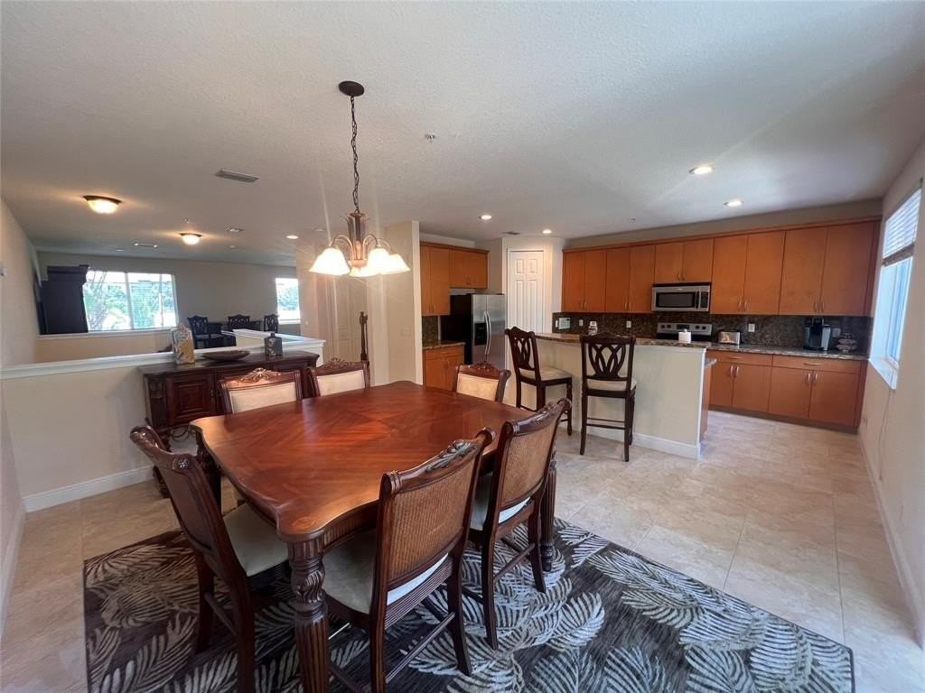 3014 Waterside Cir - Photo 5 of 40