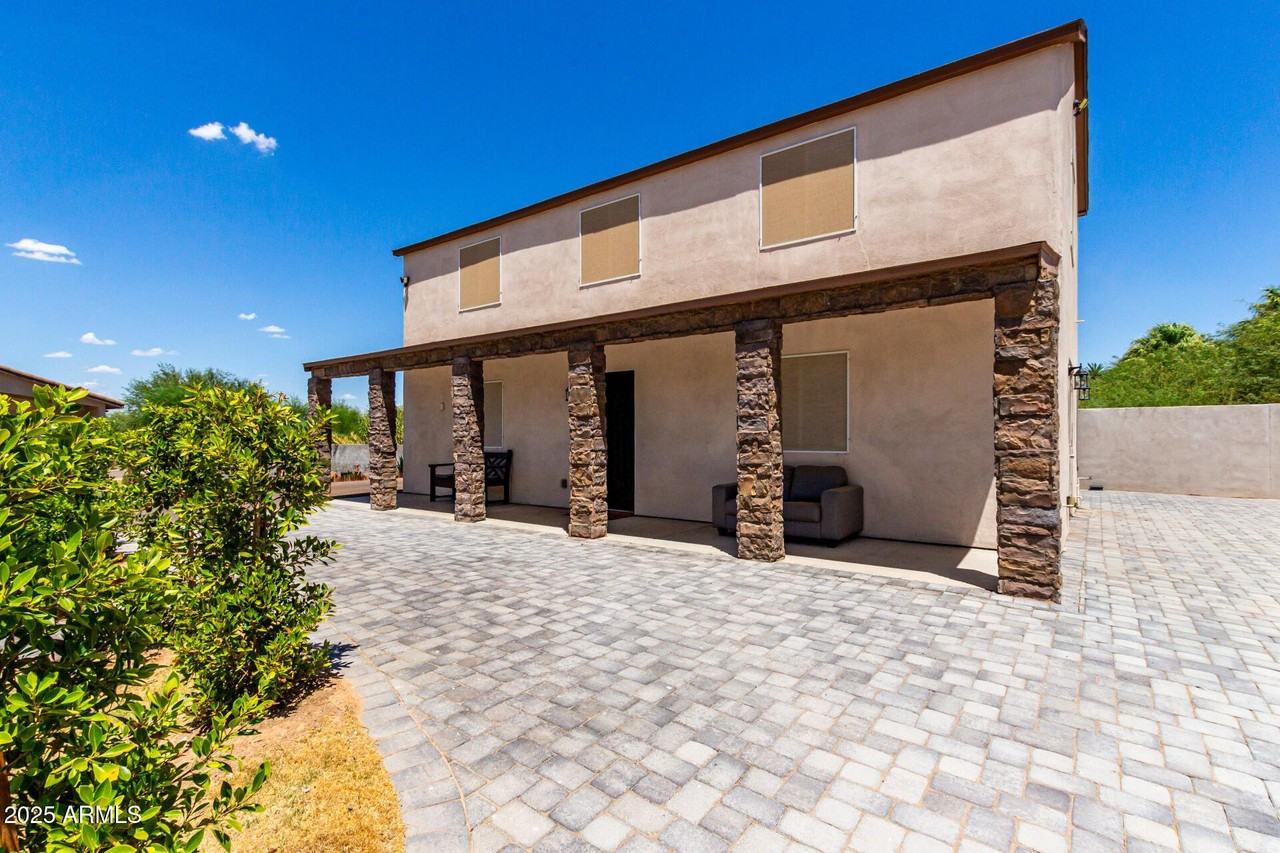 2056 West Dobbins Road - Photo 3 of 26