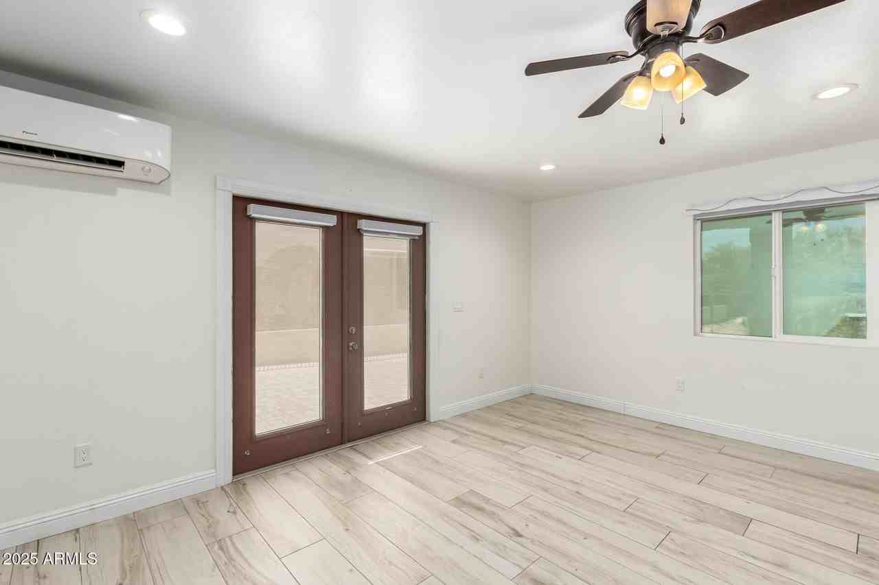 2056 West Dobbins Road - Photo 7 of 26