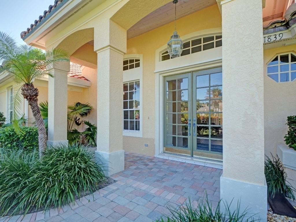 1839 East Sandpointe Lane - Photo 4 of 36