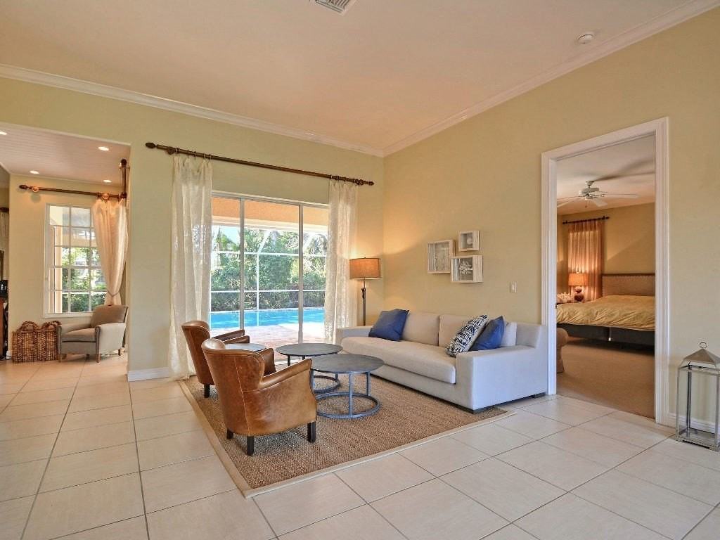 1839 East Sandpointe Lane - Photo 6 of 36