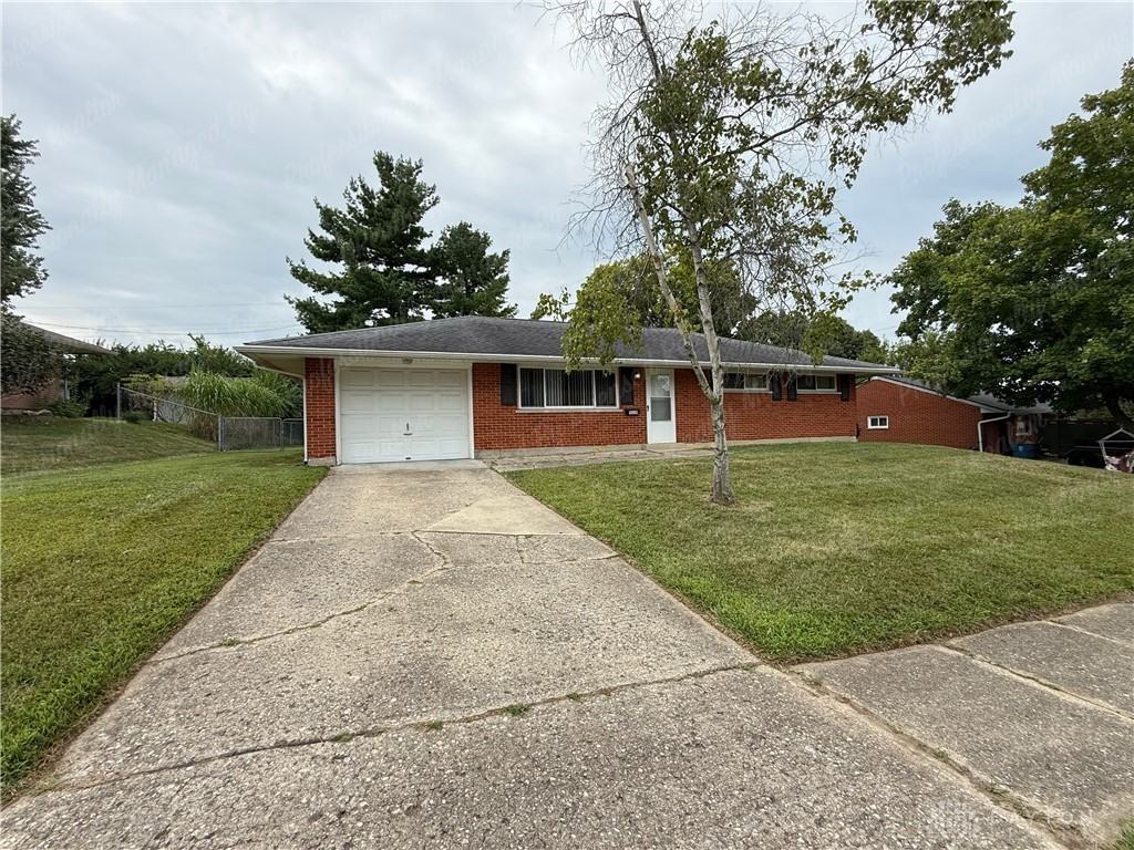 5239 Pocono Dr - Photo 2 of 20