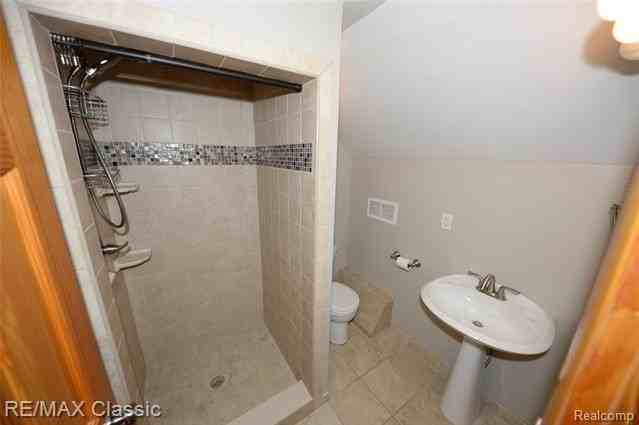 3534 Woodland Ave - Photo 6 of 11