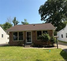 21572 E 8 Mile Rd - Photo 1 of 1