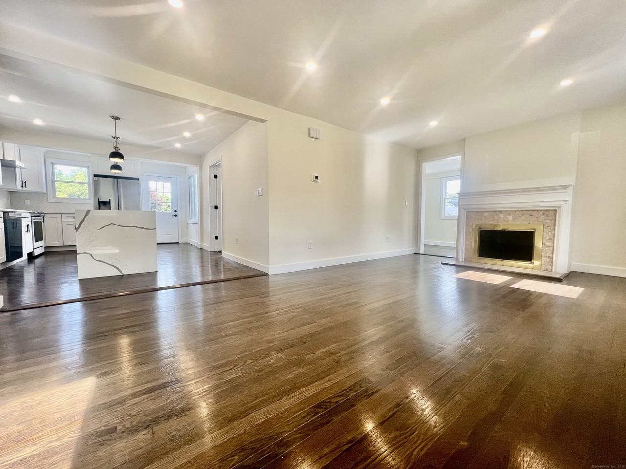 34 Hundley Ct - Photo 2 of 34