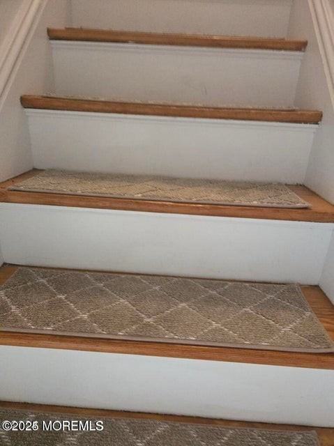 33 Reckless Pl Apt 1 - Photo 5 of 12