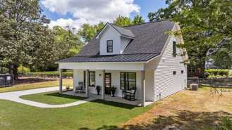 412 N Green St - Photo 1 of 1