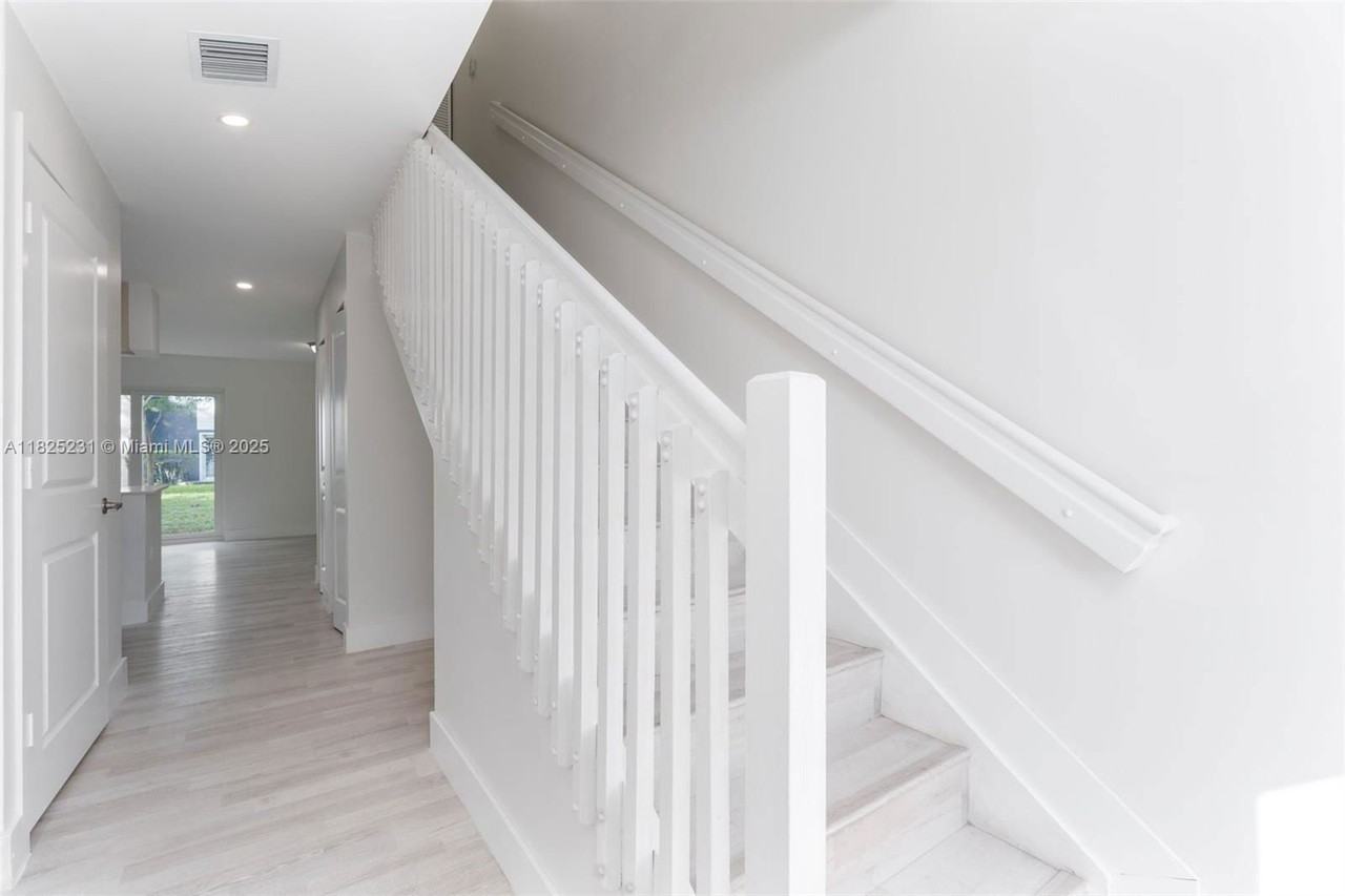 2771 Nw 191st Ter - Photo 2 of 8