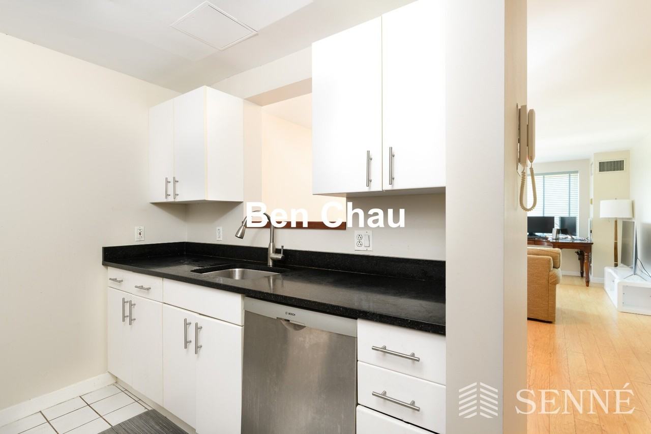 950 Massachusetts Ave #506B - Photo 3 of 17