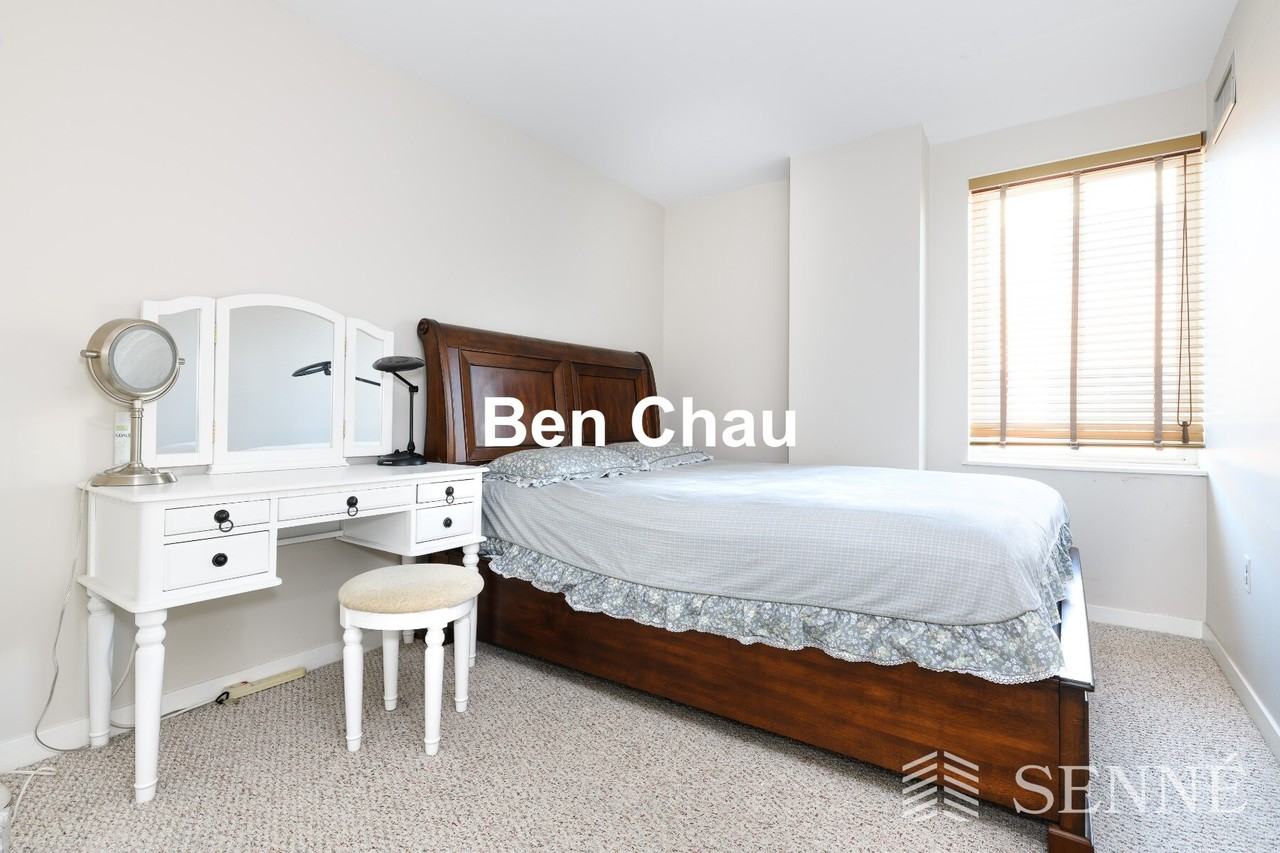 950 Massachusetts Ave #506B - Photo 6 of 17