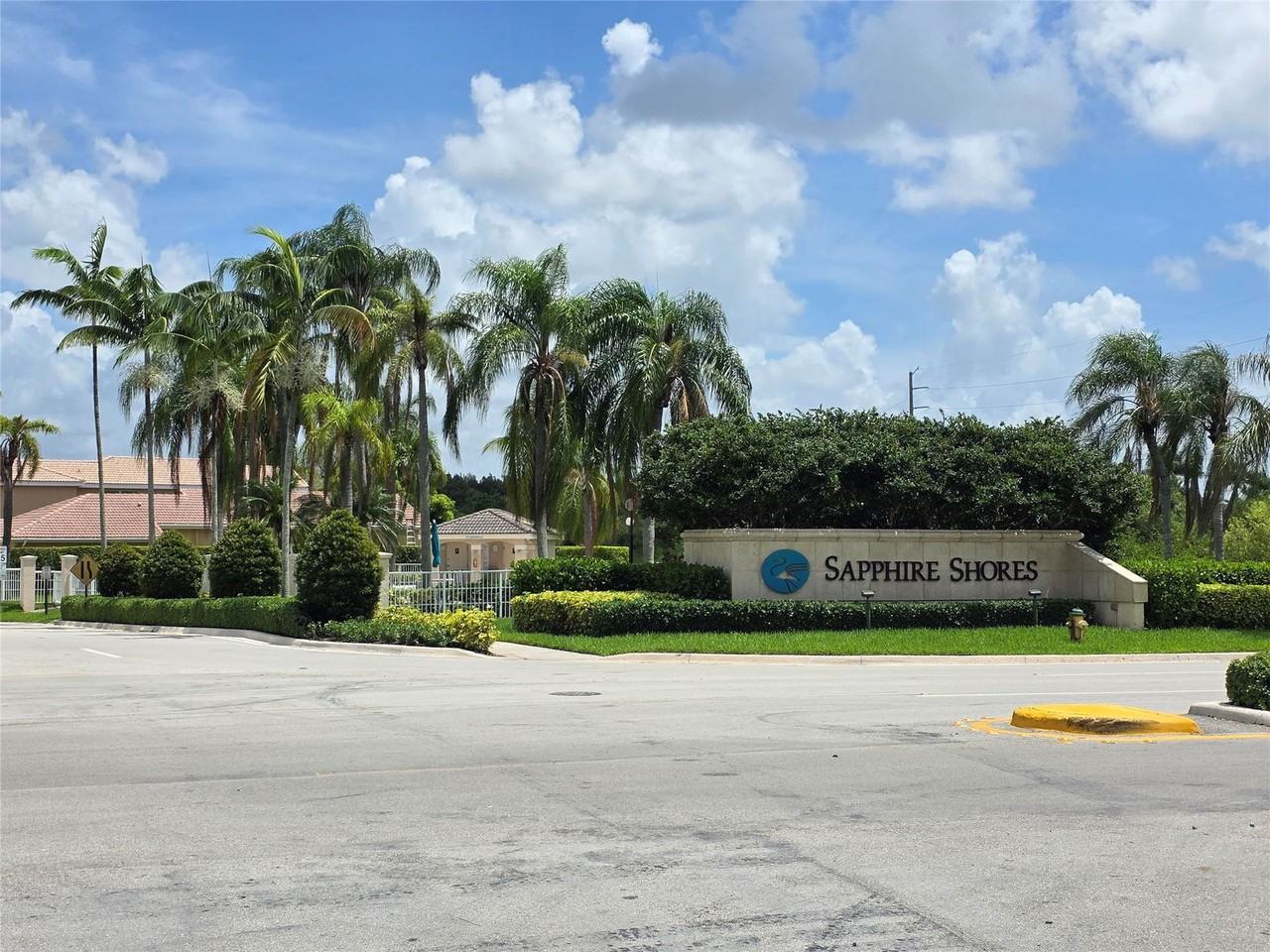 17363 Sw 22nd St - Photo 2 of 8