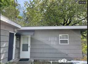 306 119th St S Unit B - Photo 1 of 1