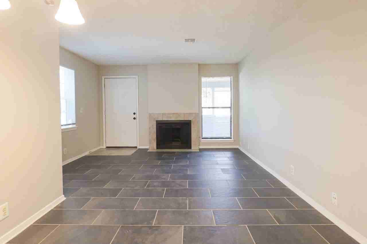 2421 E 87th St #261 - Photo 5 of 14
