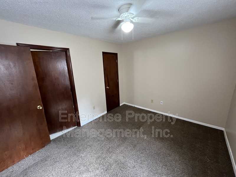 3729 Wyndance Cove - Photo 4 of 17