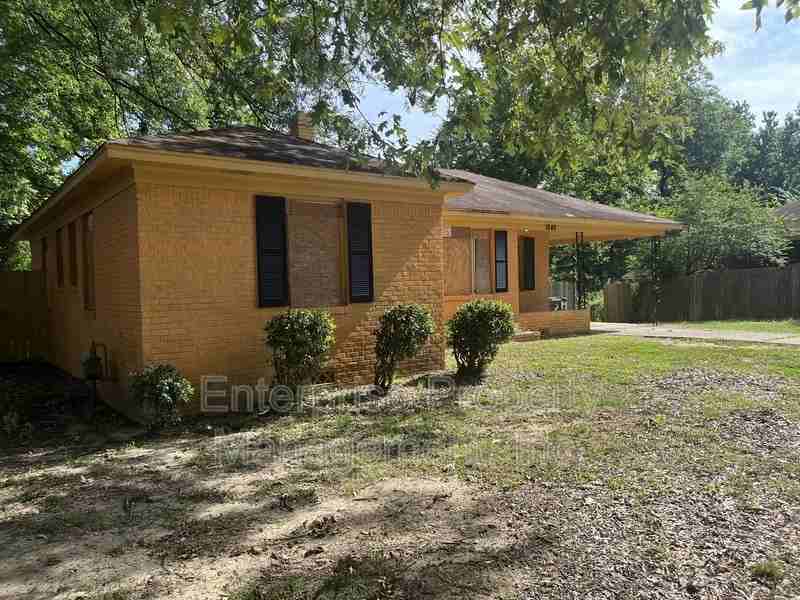 1848 Woodburn Drive - Photo 3 of 25