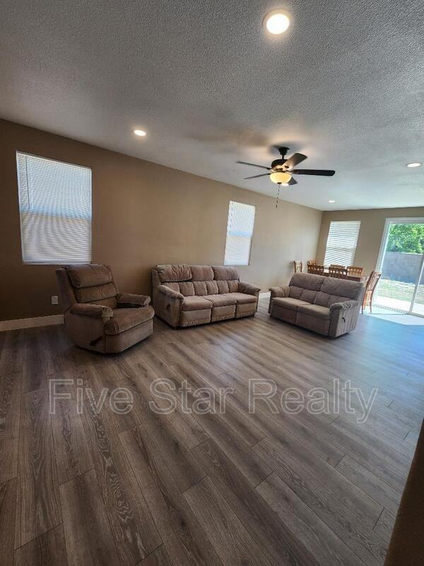 9539 Poplar Way - Photo 6 of 18