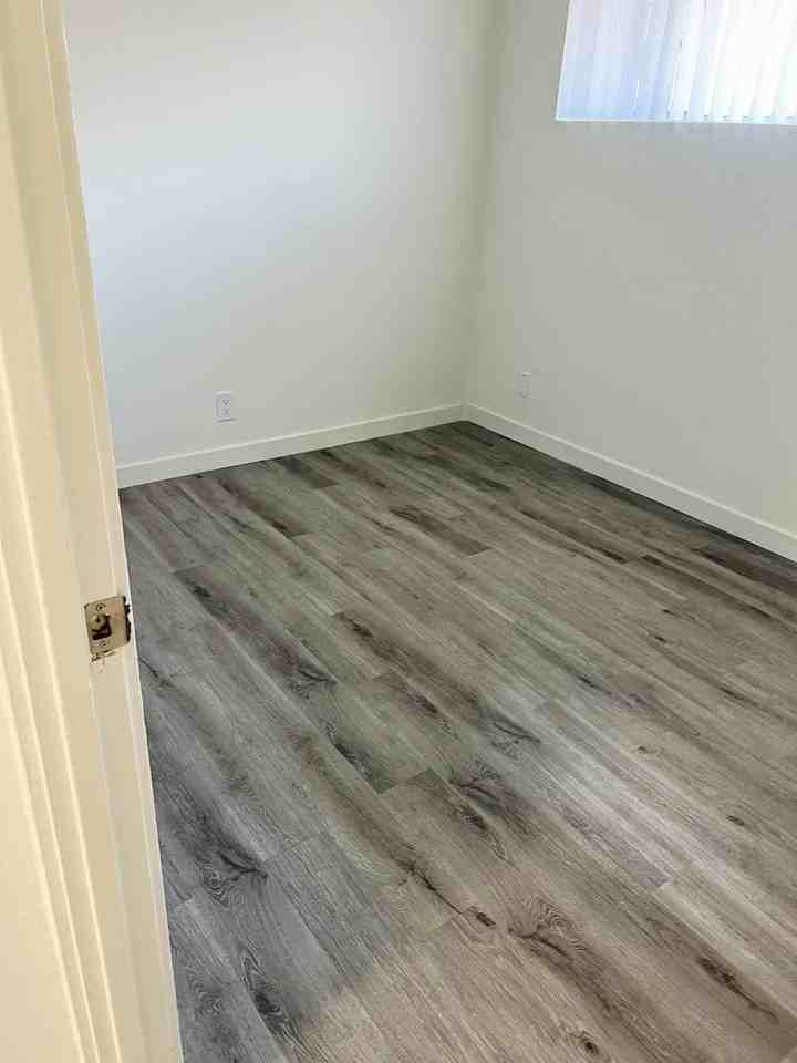 New Ave - Photo 6 of 16