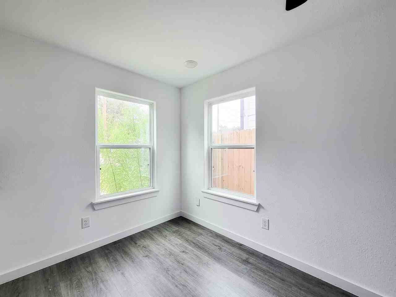 8122 Sterlingshire St #A - Photo 4 of 25