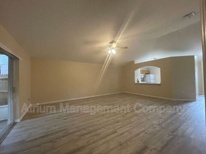 4670 Elena Way - Photo 3 of 39