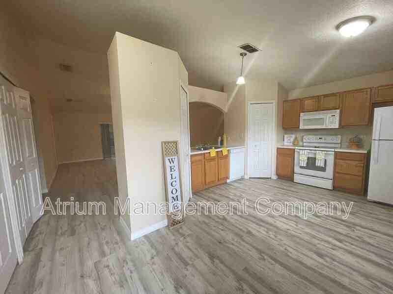 4670 Elena Way - Photo 7 of 39