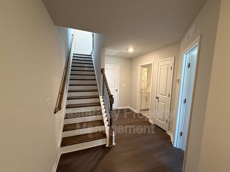 329 Deercroft Dr - Photo 3 of 23