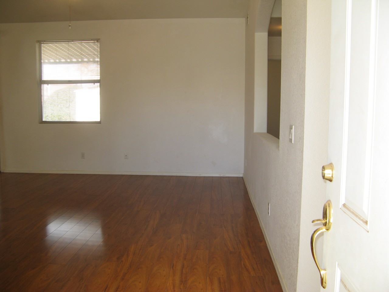 8536 W Dahlia Dr - Photo 2 of 22