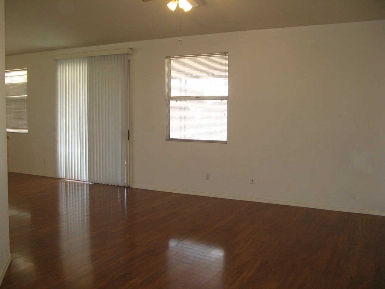 8536 W Dahlia Dr - Photo 7 of 22