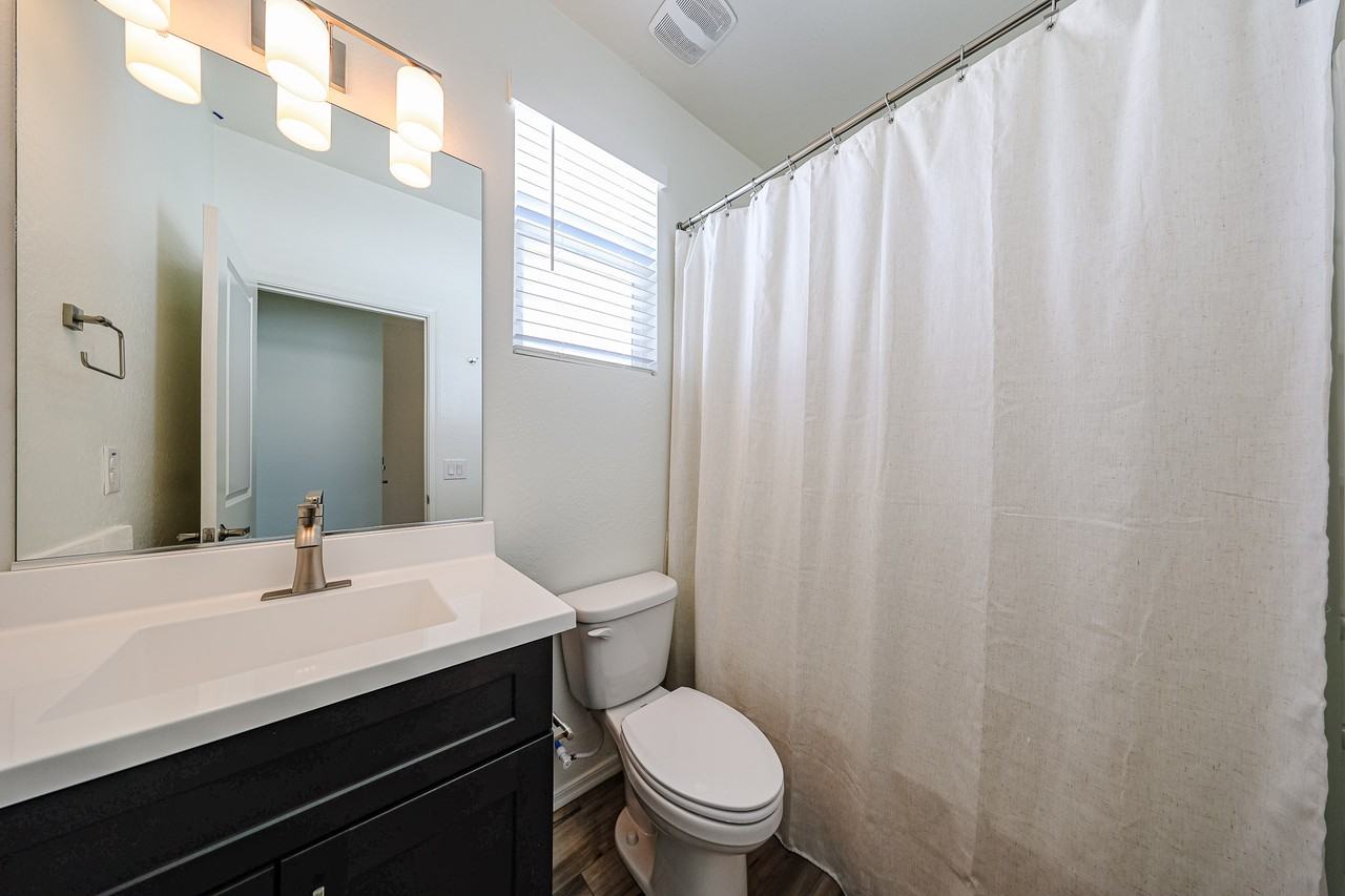 18063 W Soft Wind Dr - Photo 7 of 30