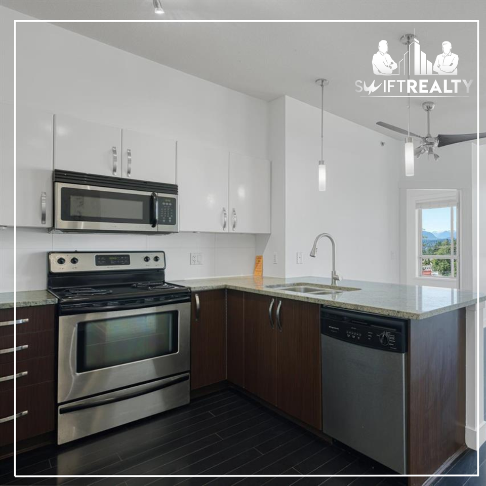 316-13555 Gateway Dr - Photo 3 of 10