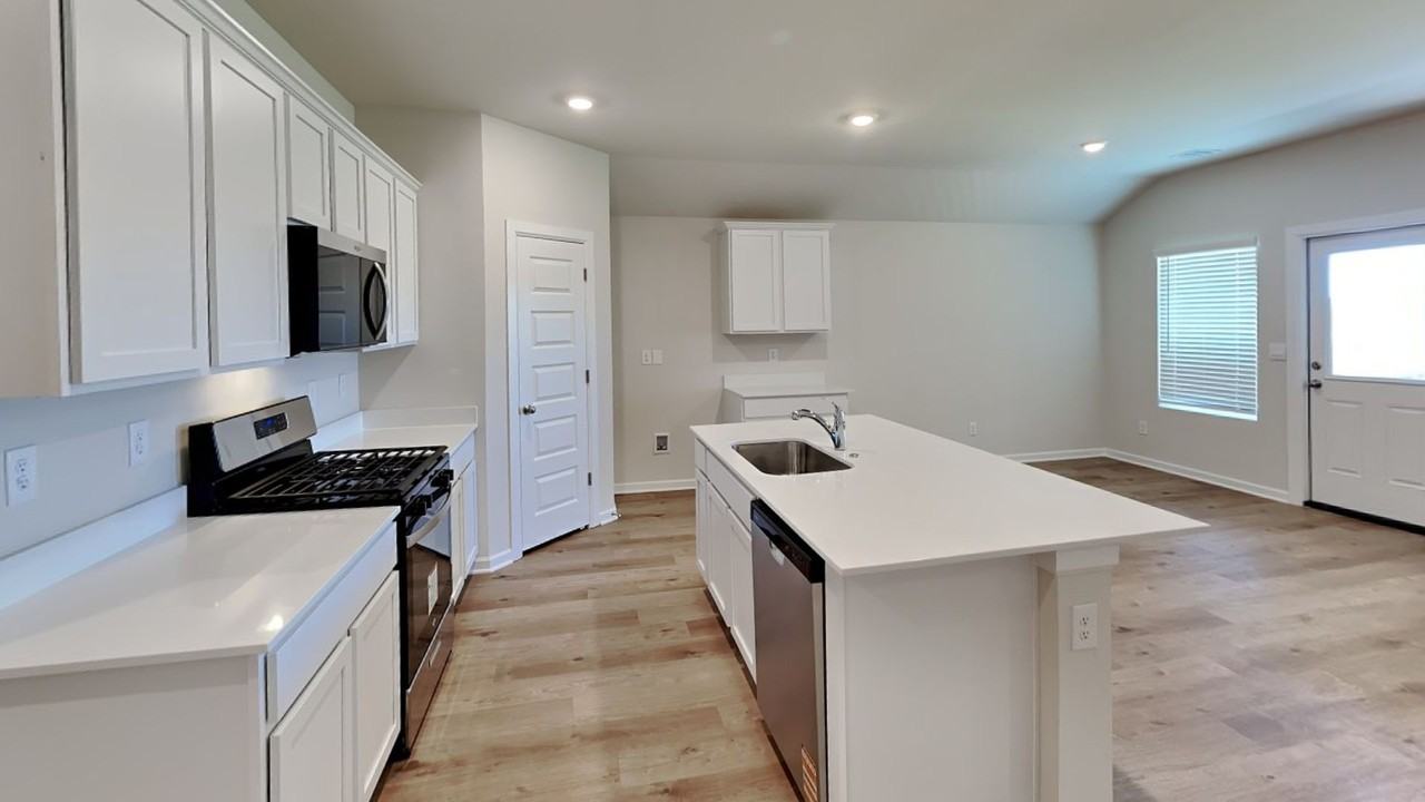 8320 Nw 61st St - Photo 5 of 26