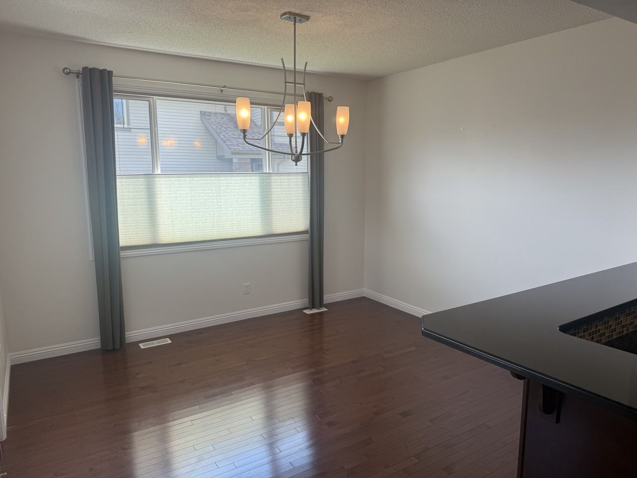 603 Adams Way Sw - Photo 5 of 37