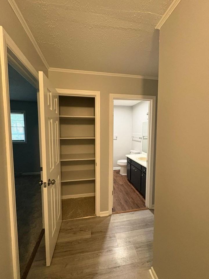 108 Nottingham Ln - Photo 6 of 15