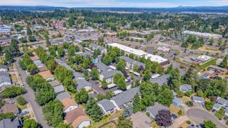 Live the South Salem Lifestyle: Walkable city, beautiful nature, endless possibilities. - Photo 1 of 1