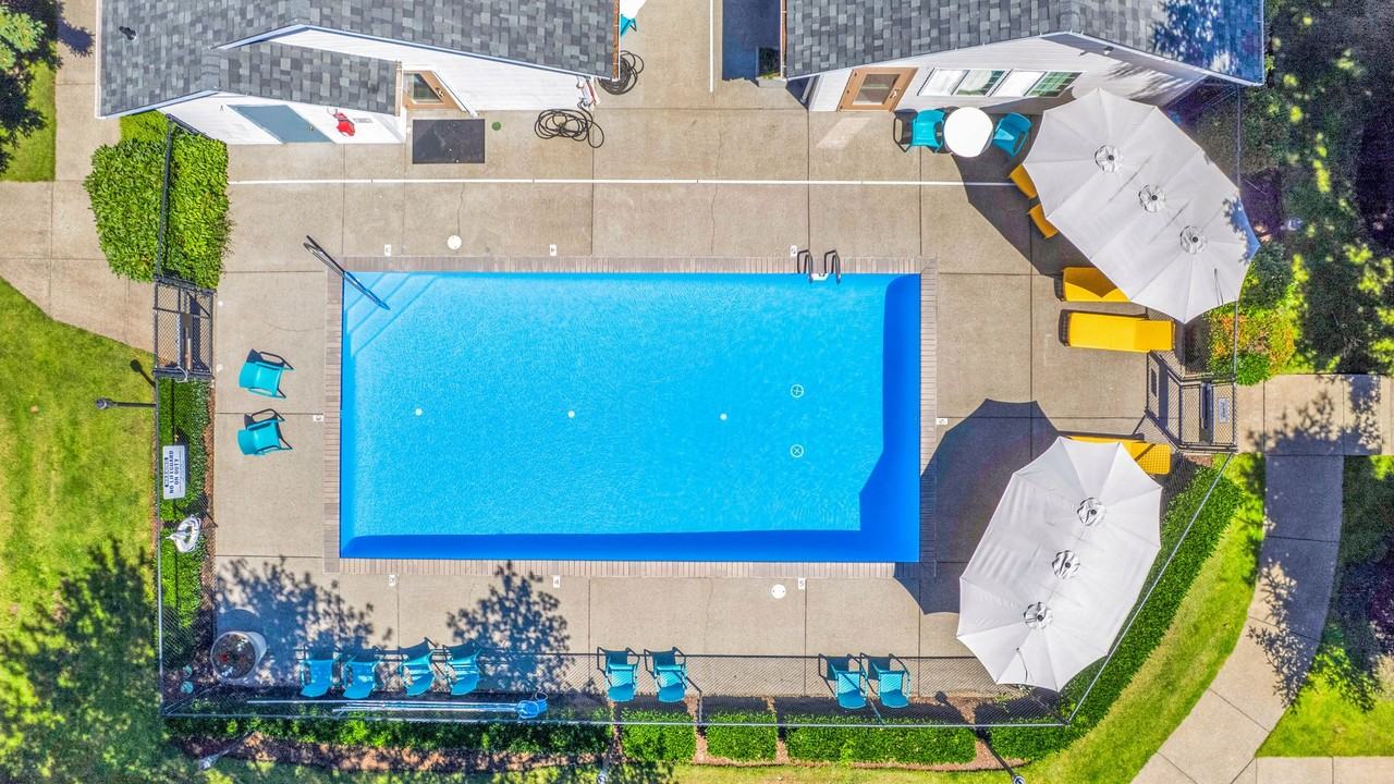 Live the South Salem Lifestyle: Walkable city, beautiful nature, endless possibilities. - Photo 3 of 36