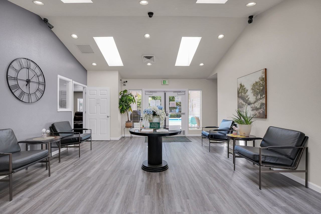 Live the South Salem Lifestyle: Walkable city, beautiful nature, endless possibilities. - Photo 7 of 36