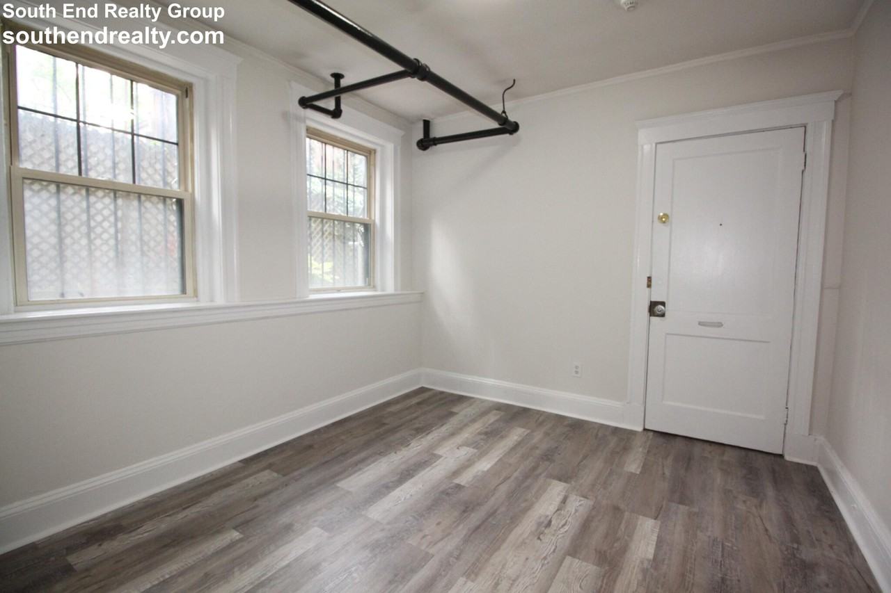 3 Crawford St #3B - Photo 2 of 21
