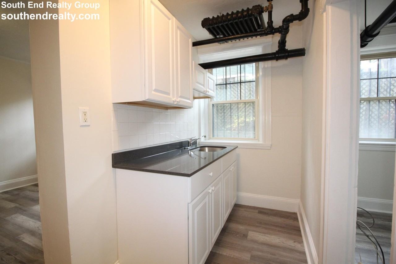 3 Crawford St #3B - Photo 4 of 21