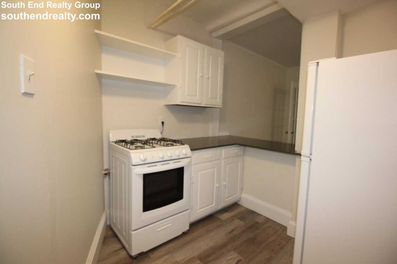 3 Crawford St #3B - Photo 5 of 21