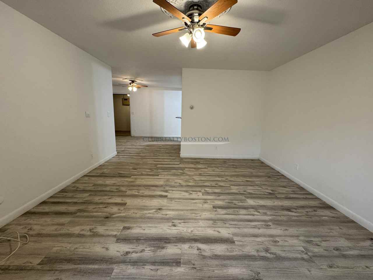 530 Washington St #2 - Photo 5 of 17