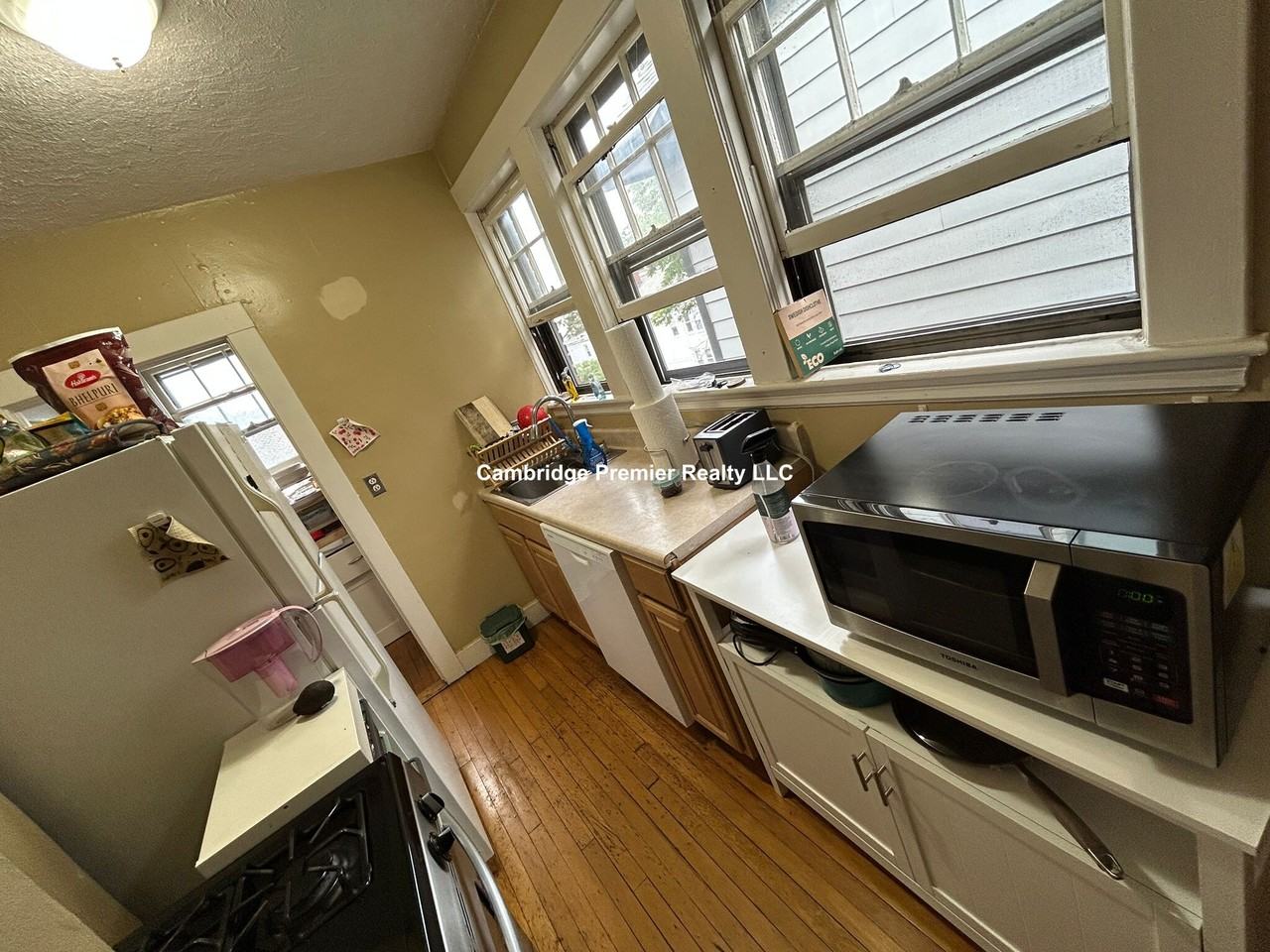 Norfolk St #8 - Photo 3 of 23