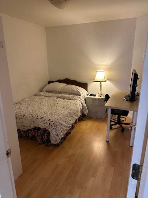 E 39th Ave & Clarendon St #BSMT - Photo 5 of 9