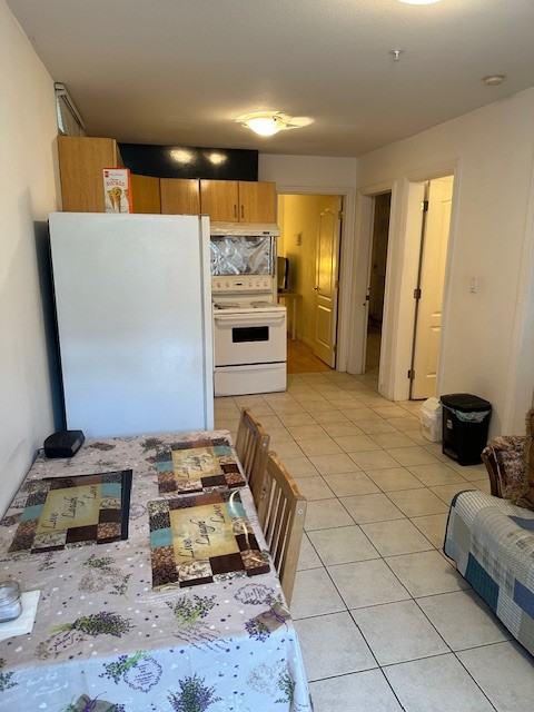 E 39th Ave & Clarendon St #BSMT - Photo 2 of 9