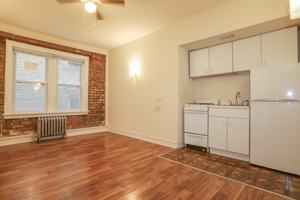featured image of 6916 N Lakewood Ave #406