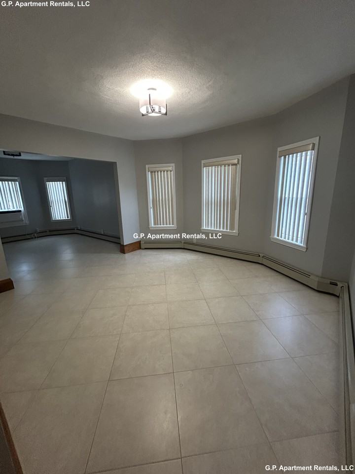 58 Maple Street - Photo 3 of 9