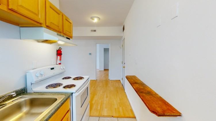 307 Dolphin St #1E - Photo 5 of 18