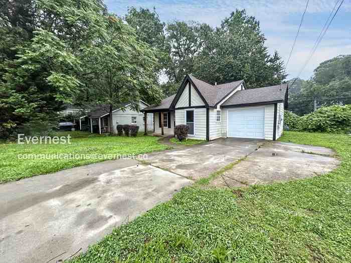 1180 Garibaldi St Sw - Photo 2 of 30