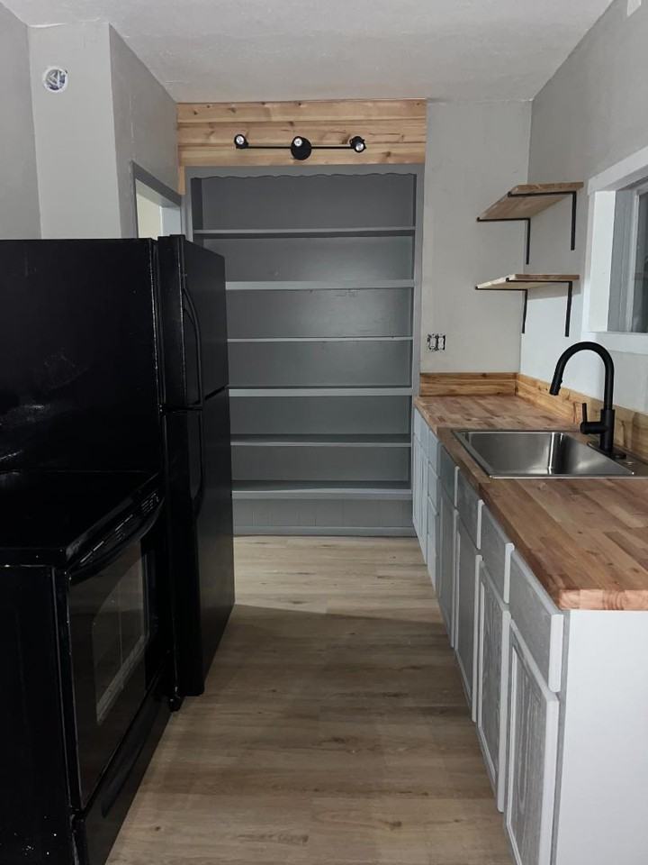 130 N. Baird Ave - Photo 2 of 19